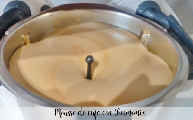 Mousse de Caf&eacute; M&aacute;gico com Thermomix