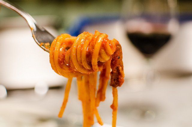 Molho Amatriciana e espaguete alla amatriciana com thermomix
