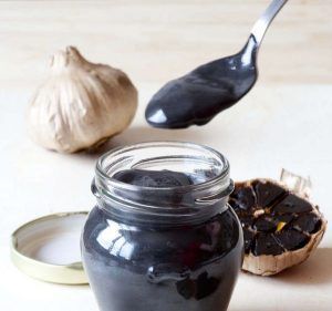 Receita de maionese de alho preto com o Thermomix