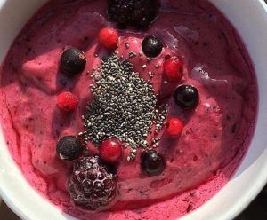 Sorvete de frutas da floresta com o Thermomix