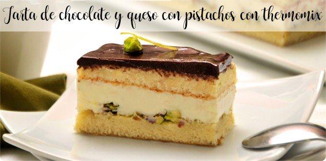 Bolo de chocolate e queijo com pistache com thermomix