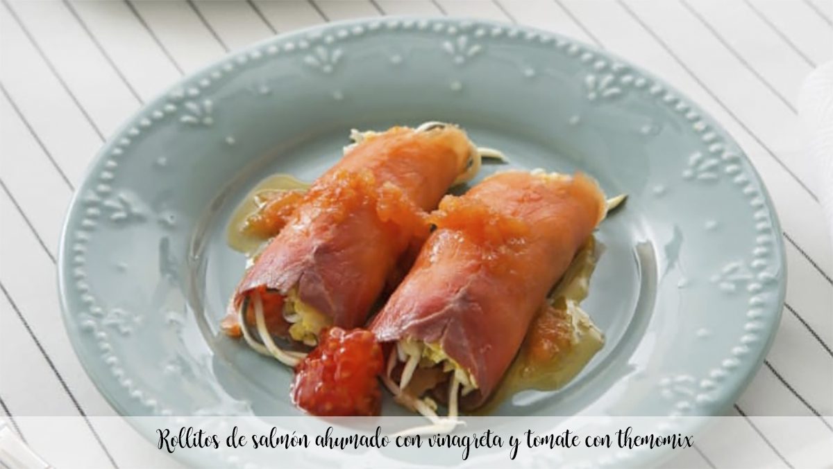 Rolinhos de salmão fumado com vinagrete e tomate com themomix