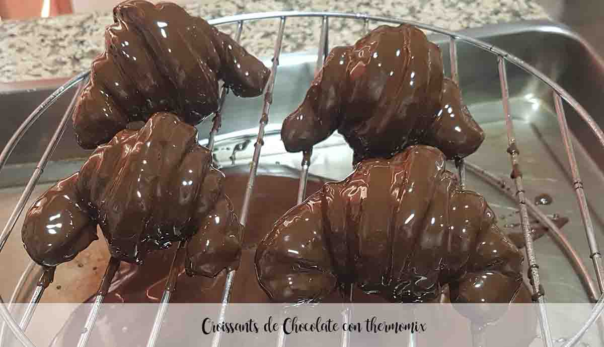 Croissants de chocolate com thermomix