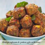 Almôndegas vegetarianas de cenoura e queijo feta com thermomix